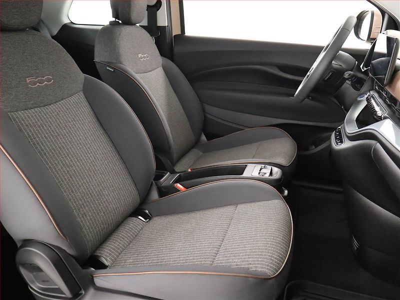 Fiat 500e (2023) 24 kWh, SoH 94%, Automat - fotka 9 z 22