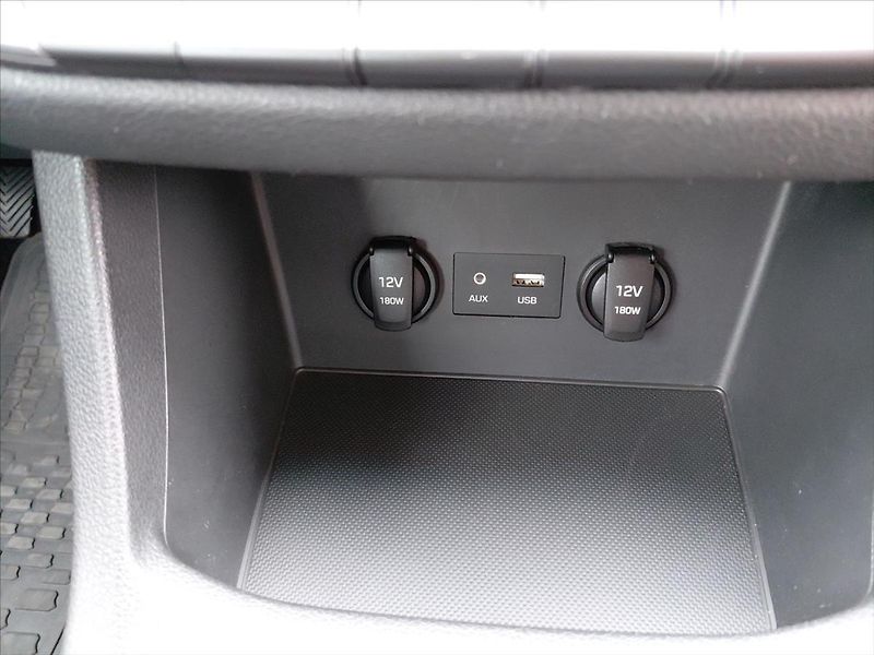 Hyundai i30 1,4   1.4T-GDi Start Plus - fotka 19 z 24