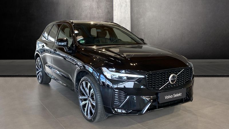 Volvo XC60 R-DESIGN, B5 AWD, 173+10 kW / - fotografie inzerátu
