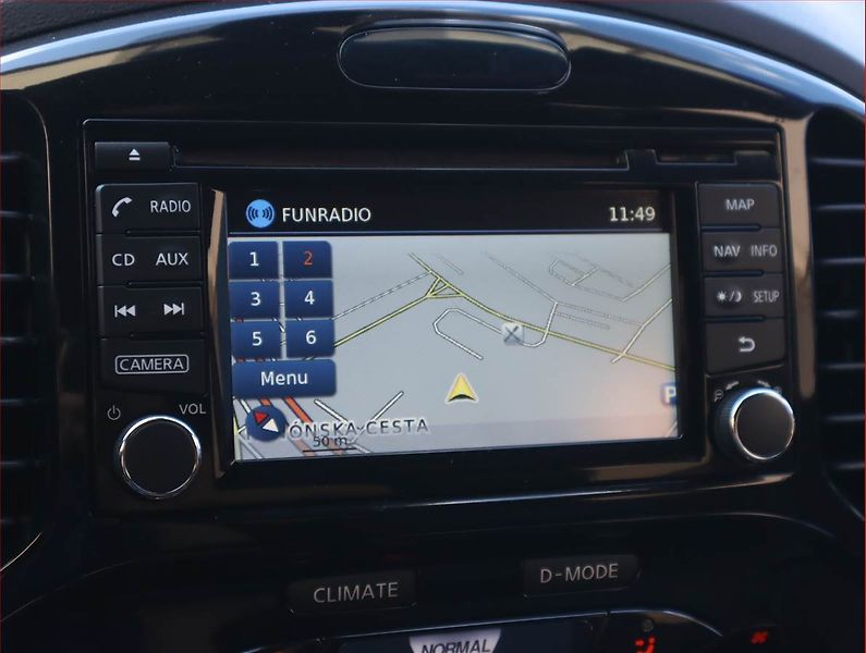 Nissan Juke (2018) 1.6 i, Automat, Serv.kniha - fotka 16 z 19