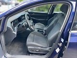 Volkswagen Golf 2,0 TDI 110 Style 5d - náhled 7