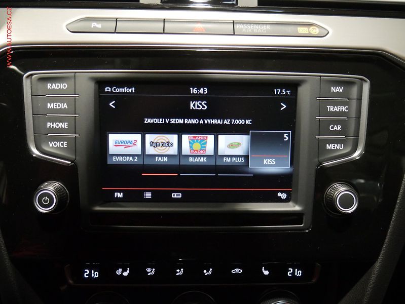 Volkswagen Passat (2015) 2.0Bi-TDi 4x4, ČR, DSG, LED - fotka 13 z 18