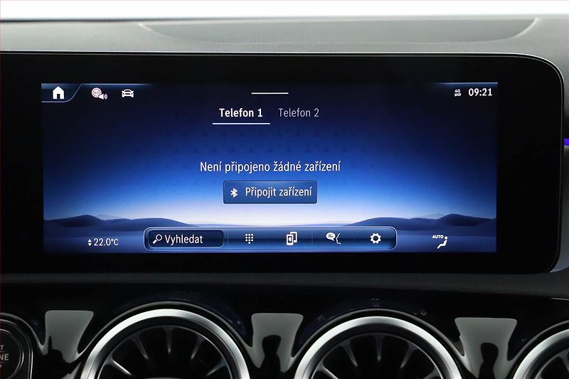 Mercedes-Benz Třídy A (2025) A 250 e, AMG LINE - fotka 15 z 30