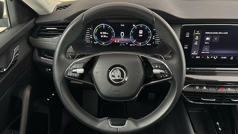 Škoda Octavia 1.4 TSI iV DSG Style Combi - fotka 9 z 27