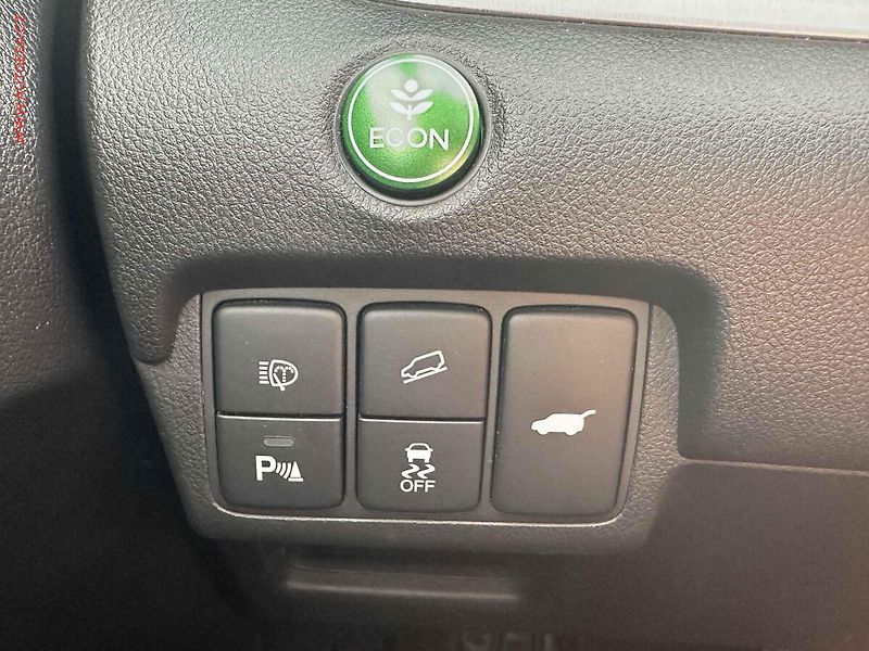 Honda CR-V (2014) 2.2 4x4, 2.maj,ČR, AT, STK7 - fotka 14 z 24