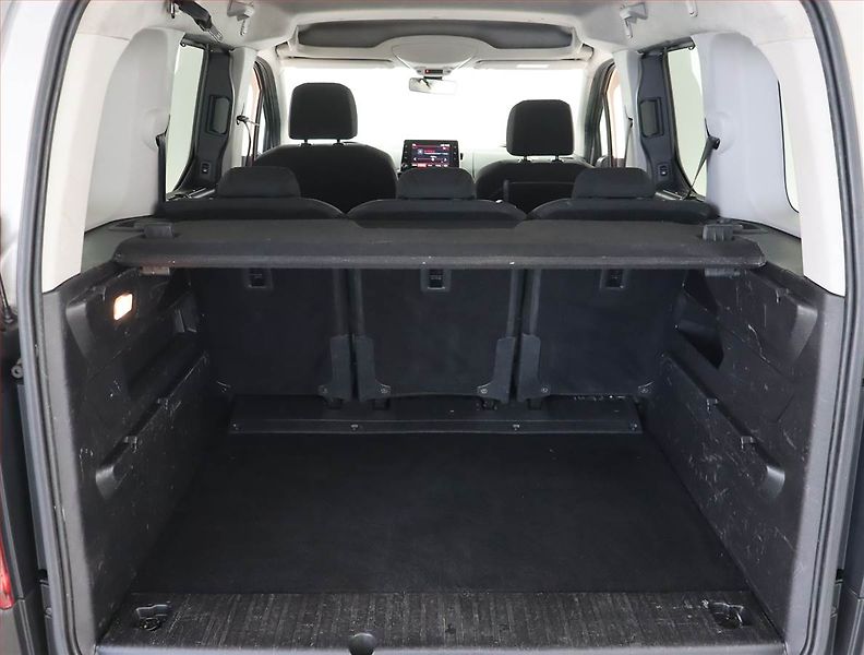 Citroën Berlingo (2019) Feel 1.5 BlueHDi, 5Míst, ČR - fotka 13 z 20