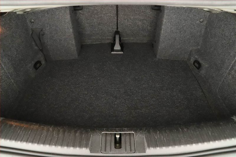 Volkswagen Golf (2011) Comfortline 1.2 TSI - fotka 10 z 15