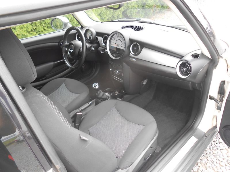 Mini One 1.6i. KLIMA,110TKm!!! - fotka 13 z 30