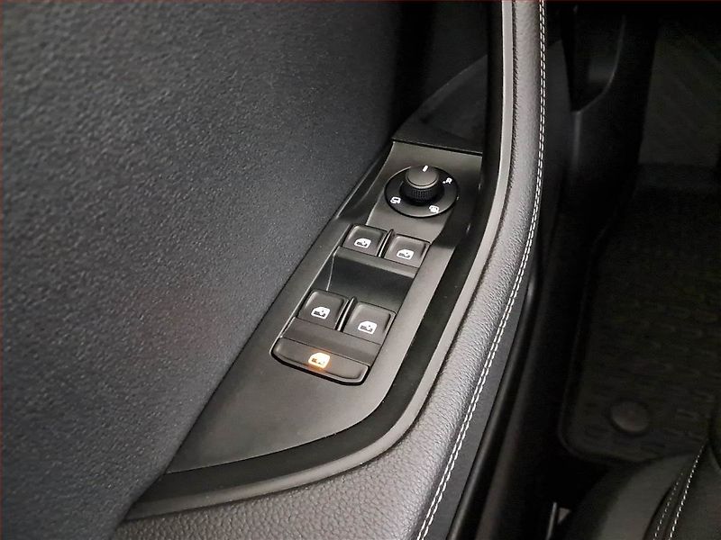 Škoda Superb (2022) Style 2.0 TDI, Automat, ČR - fotka 17 z 19