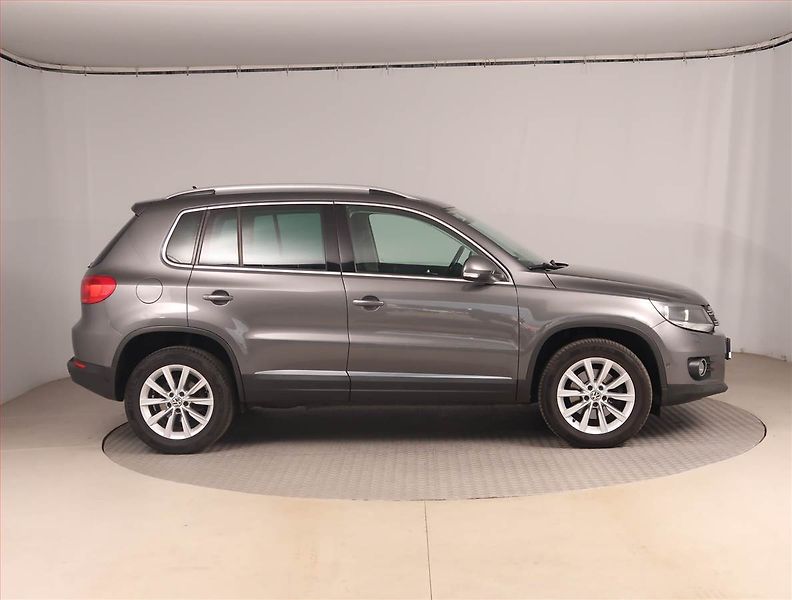 Volkswagen Tiguan (2013) 2.0 TDI, Tempomat - fotka 6 z 18