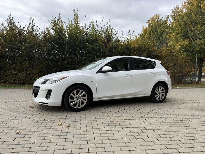 Mazda 3 1.6 MIRAI - fotka 4 z 31