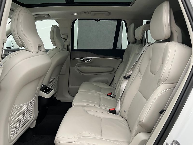 Volvo XC90 B5 AWD ULTIMATE REZERVACE - fotka 6 z 51