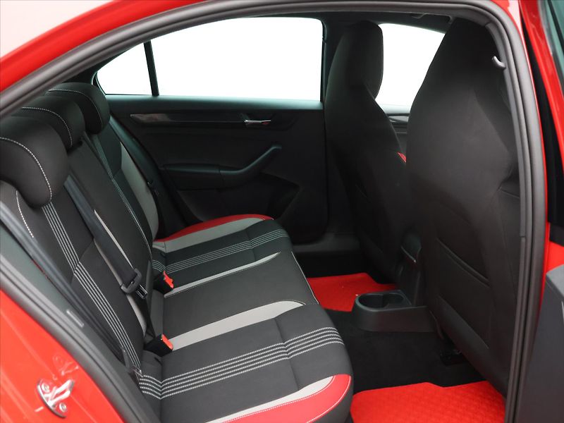 Škoda Rapid 1,0 TSI 81kW Monte Carlo CZ - fotka 13 z 31