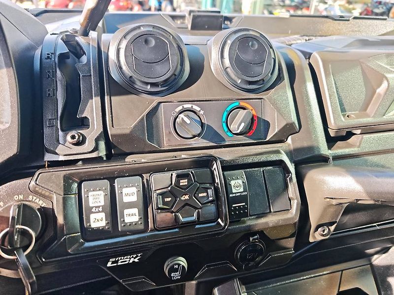 Can-Am Traxter HD 10 XMR INT (2022) Traxter HD 10 XMR, Odpočet DPH - fotka 16 z 20