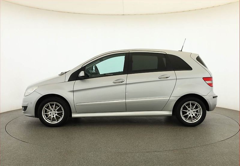 Mercedes-Benz Třídy B (2010) B 180 CDI , po STK, Tažné - fotka 3 z 16