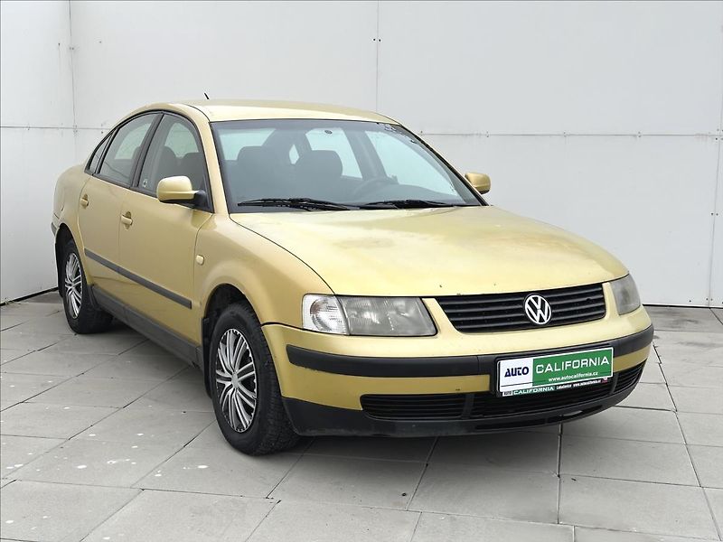 Volkswagen Passat 1,9 TDI  Aut klima Eko zaplace - fotka 4 z 27