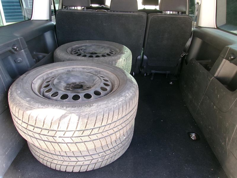 Volkswagen Caddy Maxi - fotka 16 z 18