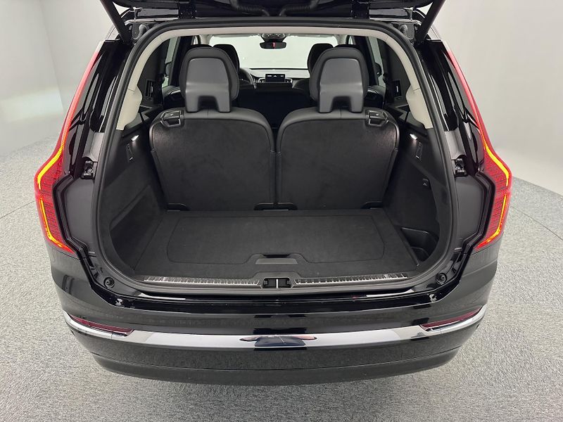Volvo XC90 (2026) T8 AWD Plug-in BRIGHT PLUS 7m - fotka 23 z 25