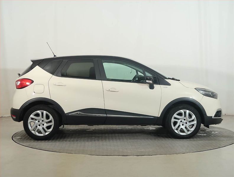 Renault Captur (2017) 1.2 TCe, Tempomat - fotka 6 z 13