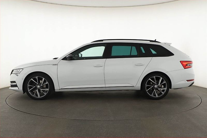 Škoda Superb (2022) Sportline 2.0 TDI - fotka 3 z 21