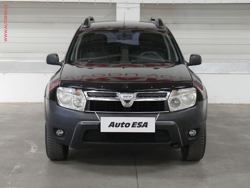 Dacia Duster (2011) 1.6i, ČR, AC - fotka 2 z 17
