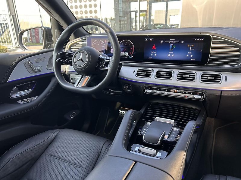 Mercedes-Benz GLE 450d 4MATIC AMG NIGHT - fotka 11 z 29