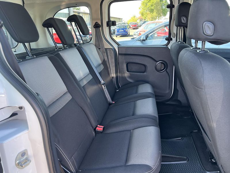 Renault Kangoo 1.5dCi 1.MAJ ČR DPH - fotka 26 z 40
