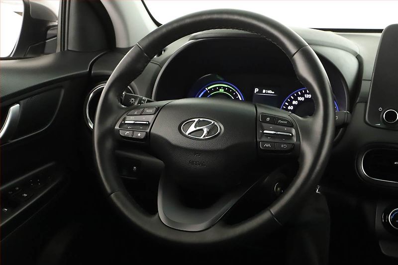 Hyundai Kona (2023) Smart Hybrid - fotka 8 z 14