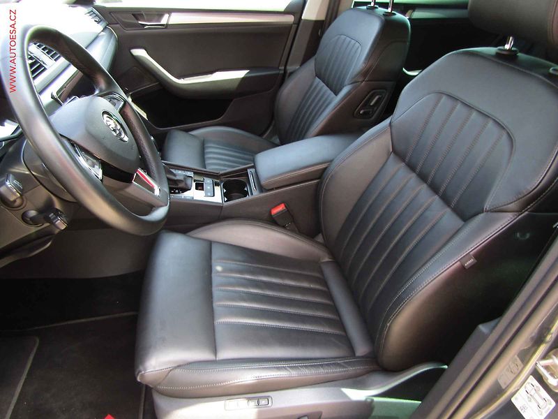 Škoda Superb (2018) 1.8 TSi, Style, DSG, Webasto - fotka 9 z 24
