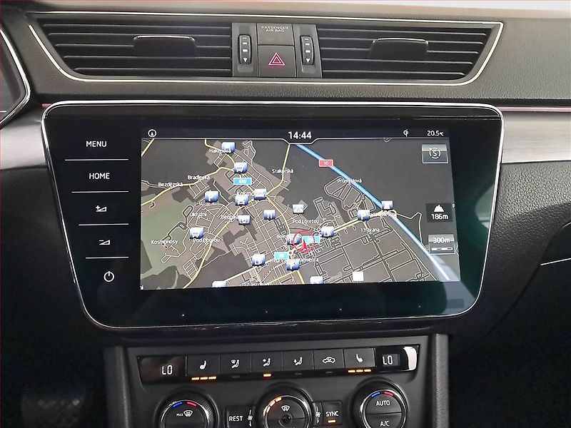 Škoda Superb (2016) Style 2.0 TDI 4x4, 4X4 - fotka 19 z 24