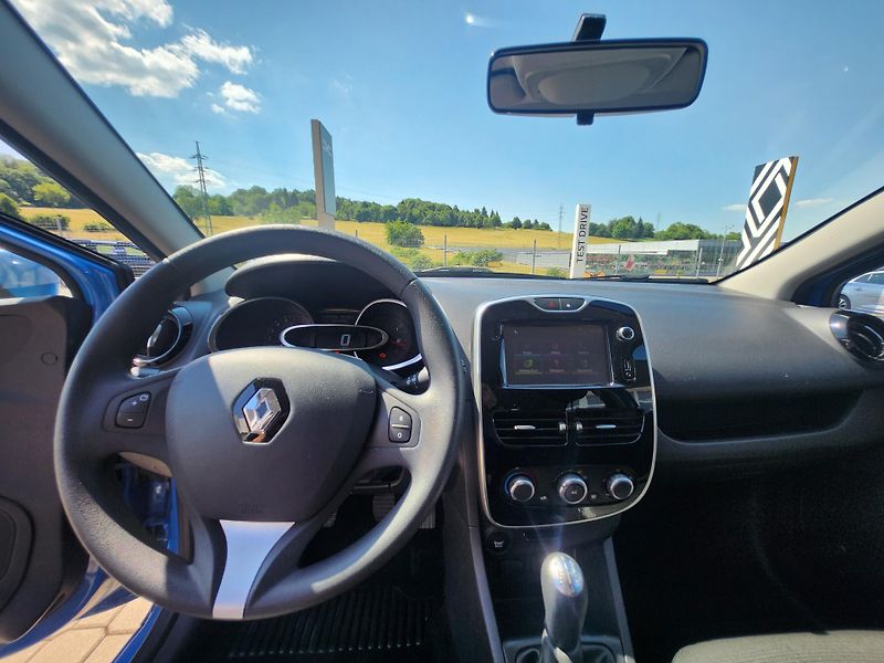 Renault Clio - fotka 13 z 26