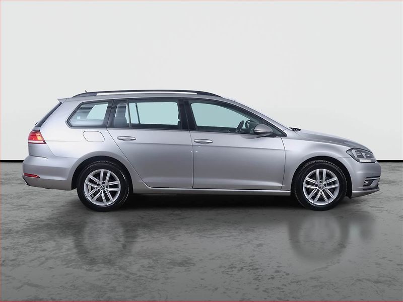 Volkswagen Golf (2020) 2.0 TDI, Automat, Navi - fotka 6 z 22