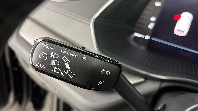 Škoda Octavia 2.0 TDI Ambition Combi - fotka 14 z 23