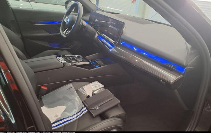BMW Řada 5 540d xDrive Touring - fotka 6 z 6