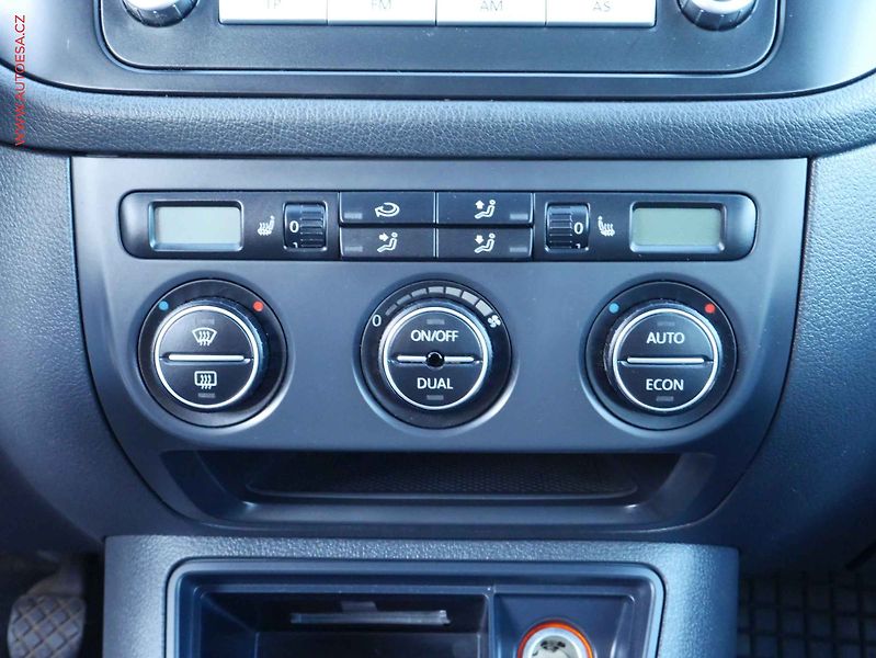Volkswagen Golf Plus (2007) 1.6i, Klima - fotka 13 z 17