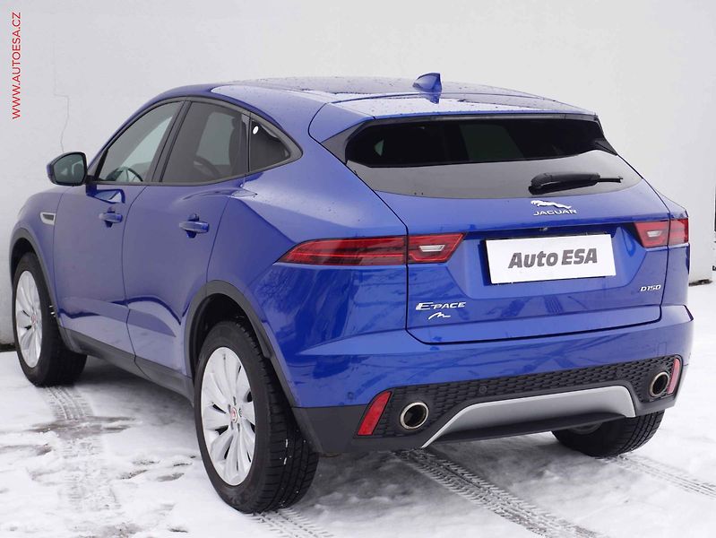 Jaguar E-Pace (2018) 2.0 D, LED, navi, kamera - fotka 6 z 20