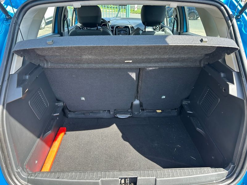 Renault Captur (2014) 0,9Tce 66kw - fotka 11 z 21