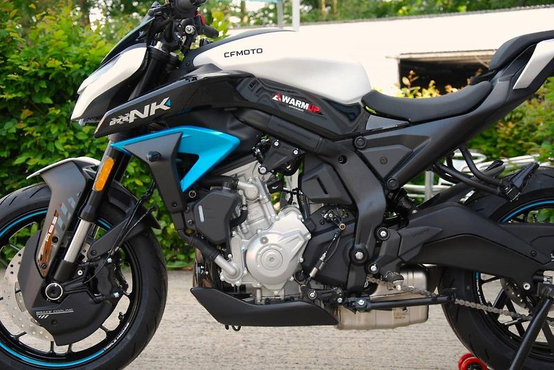 CFMOTO (2026) 675NK - fotka 13 z 25