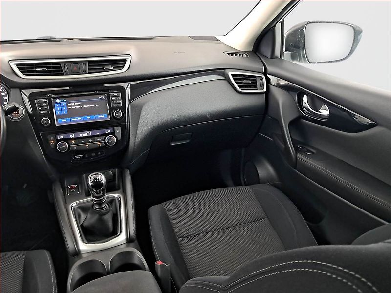 Nissan Qashqai (2016) 1.2 DIG-T, Navi, Tempomat - fotka 8 z 24