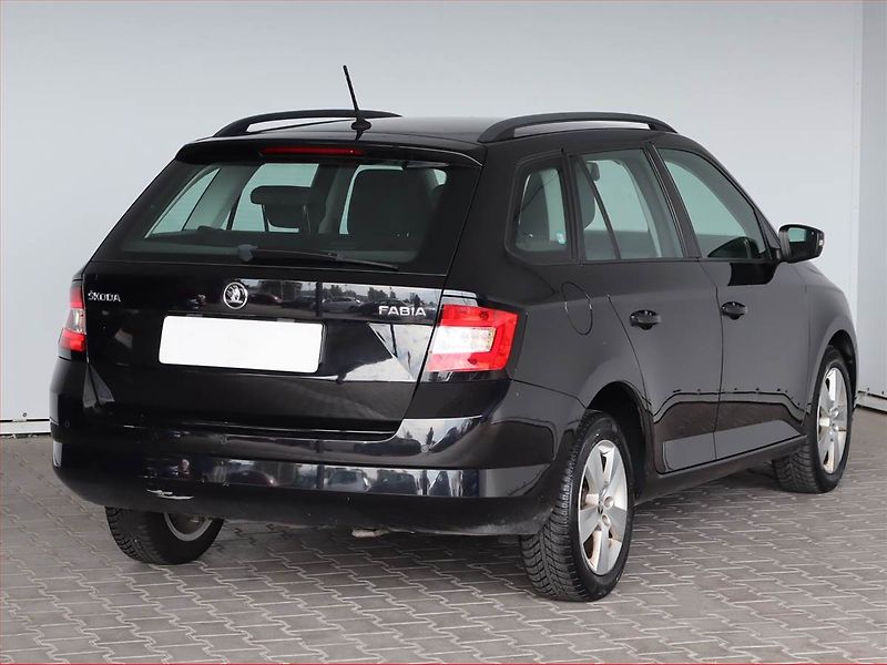 Škoda Fabia (2018) 1.0 TSI, Tempomat - fotka 5 z 18
