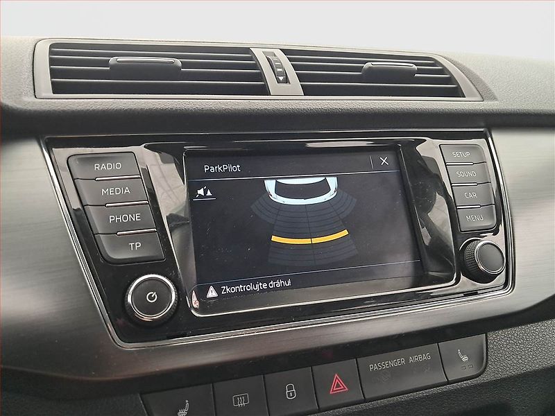 Škoda Fabia (2019) Style 1.0 TSI, ČR,1.maj - fotka 17 z 19
