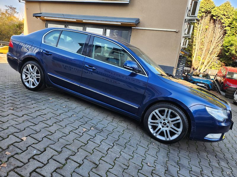Škoda Superb 2.0-PRAV.SERVIS-TOP VÝBAVA - fotka 5 z 37