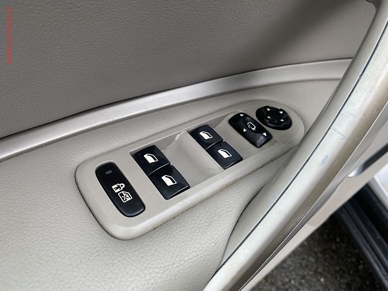 Citroën C5 (2009) 2.2 HDI, AC, navi, park. - fotka 13 z 16