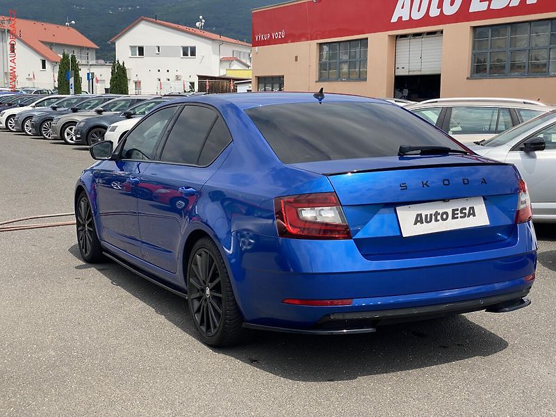 Škoda Octavia (2018) 1.4 TSI, ČR, LED, park.čidla - fotka 6 z 18