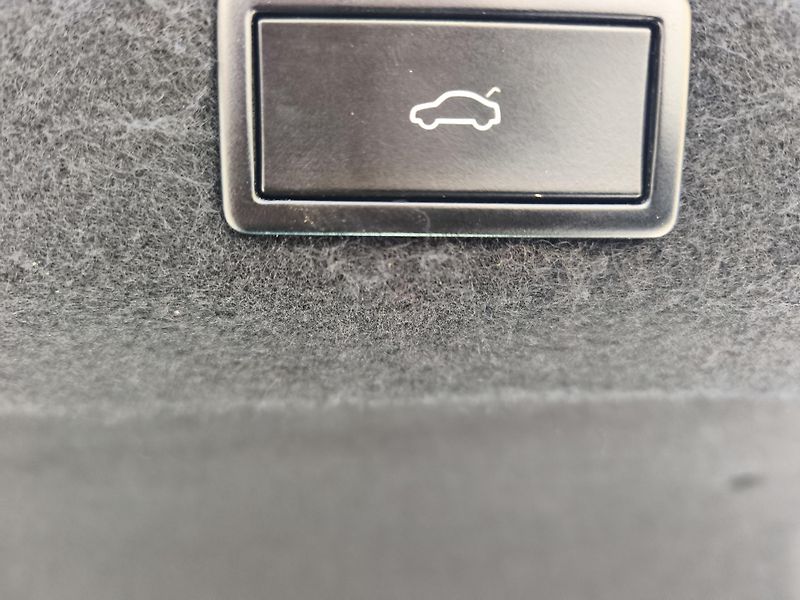 Škoda Superb (2016) 2.0TDI LAURIN a KLEMENT - fotka 14 z 21