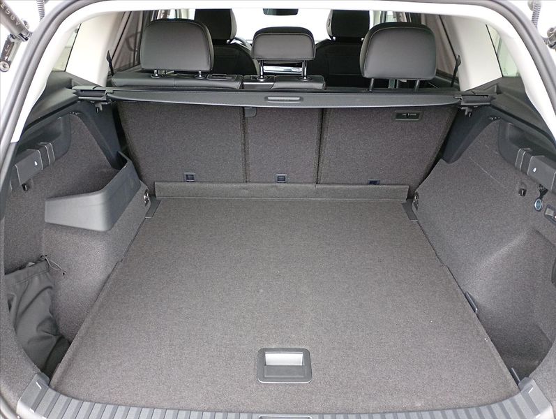 Volkswagen Tayron (2026) 2,0 TDI 110 kW 7DSG  Elegance - fotka 11 z 17