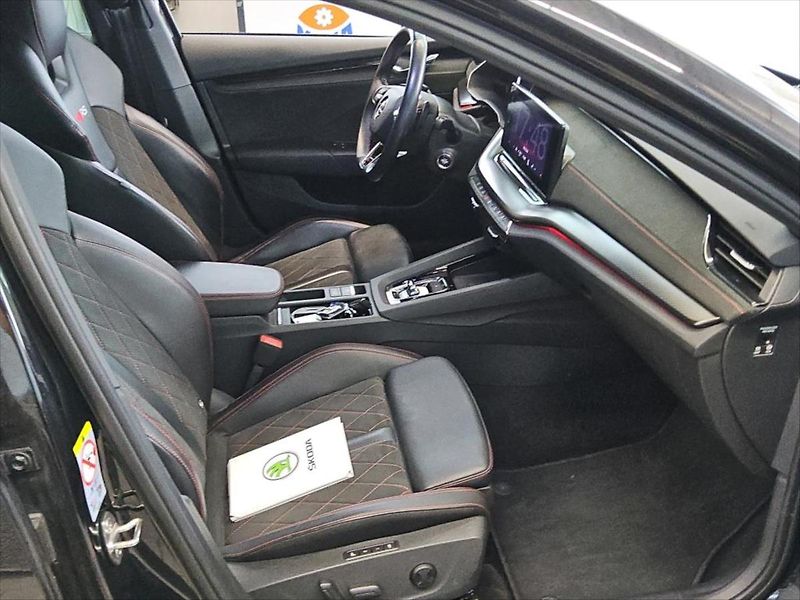 Škoda Octavia 2,0 TSI 180 KW PANO WEBASTO - fotka 5 z 9
