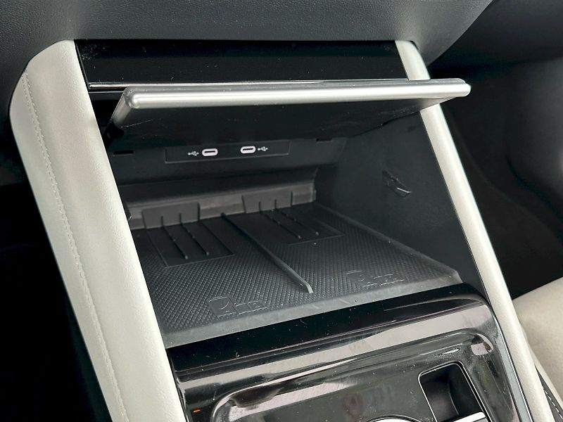 Volkswagen Tiguan (2025) Elegance 2.0 TDI 142kW 4Motion - fotka 31 z 44