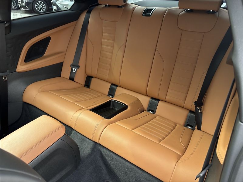 BMW M2 338 KW servis. sml. záruka - fotka 35 z 39