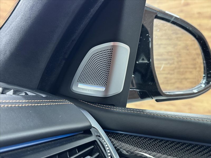BMW X5 M BANG&OLUFSEN DVD HUD - fotka 24 z 34